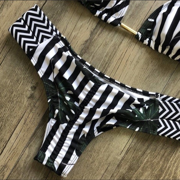 Striped Tropical Leaf Jungle Bikini S - Picture 6 of 7
